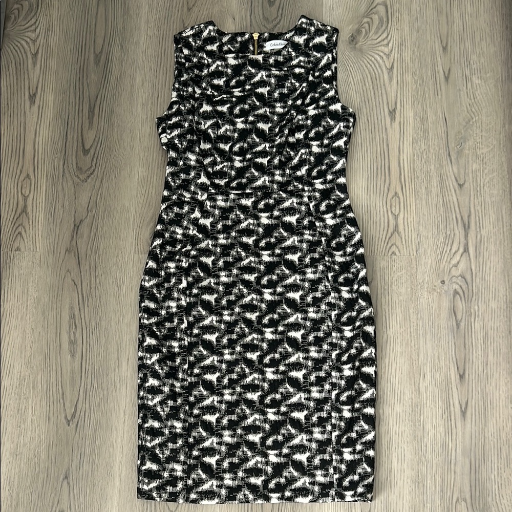 Calvin Klein Black and White Patterned  Midi Sheath Dress Size 6